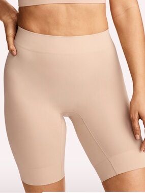 Jocky Skimmies® Seamfree® Ultralight Smoothing Cooling Slipshort Nude Medium